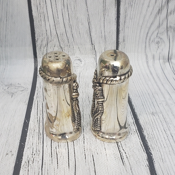 Vintage Salt and Pepper Metal Silver from The Silea Manufacture - Picture 3 of 8
